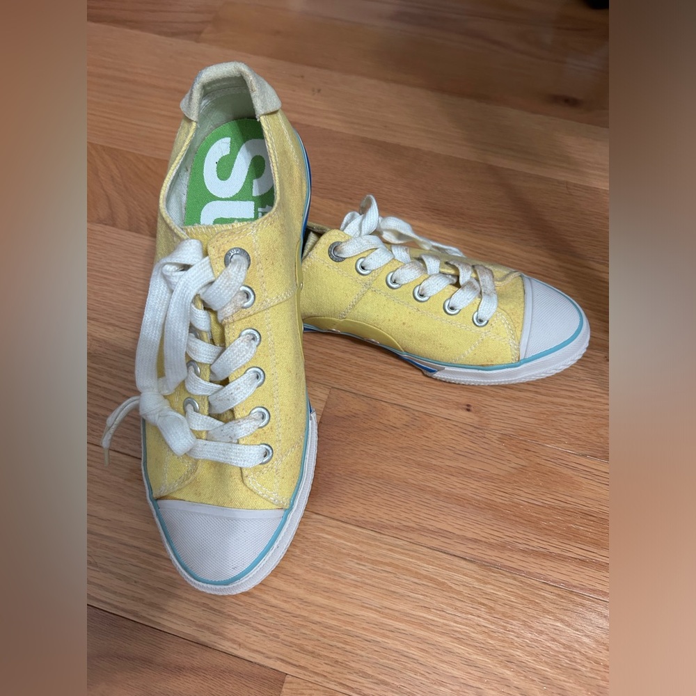 Superdry lace up tennis shoes in yellow